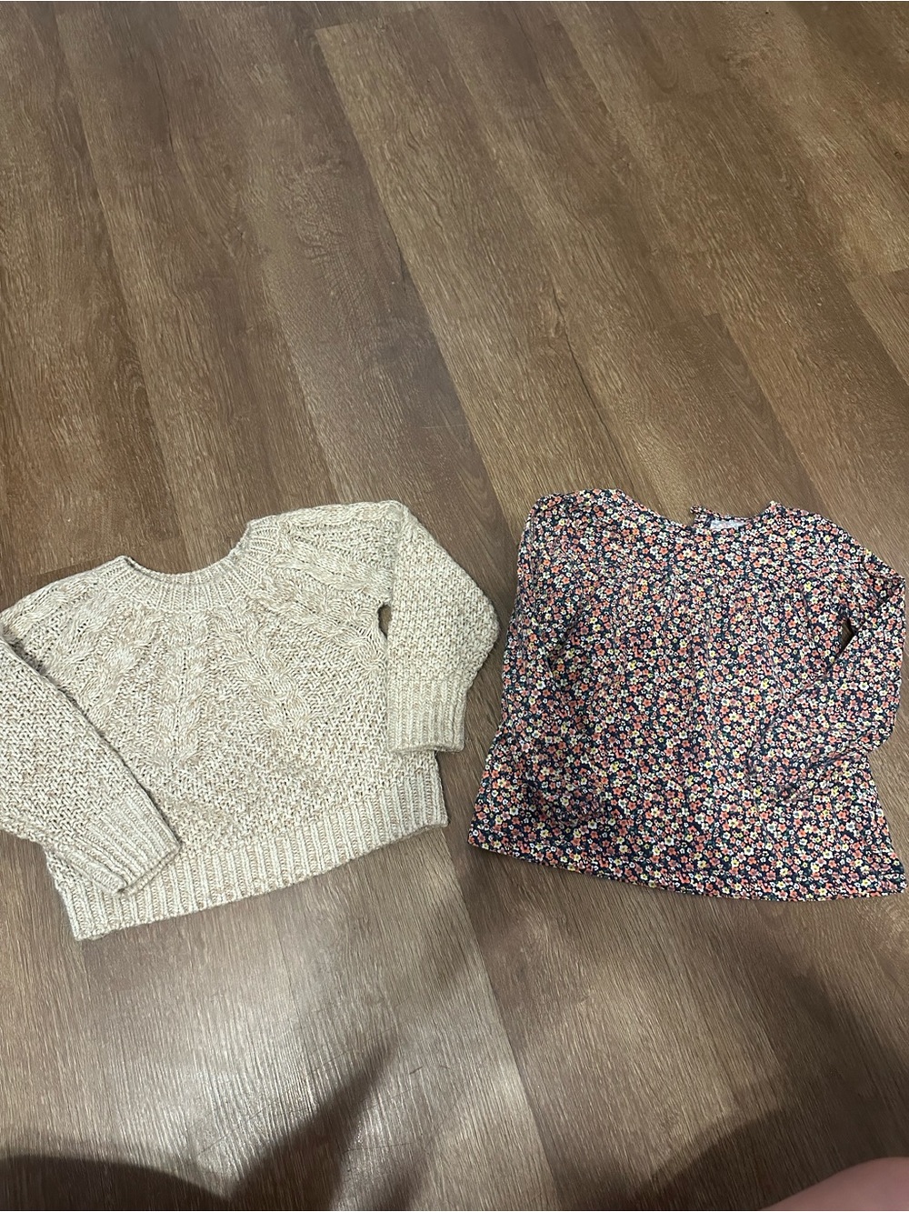 Copper Key Cream Cable Knit Sweater & Navy Floral Top Set